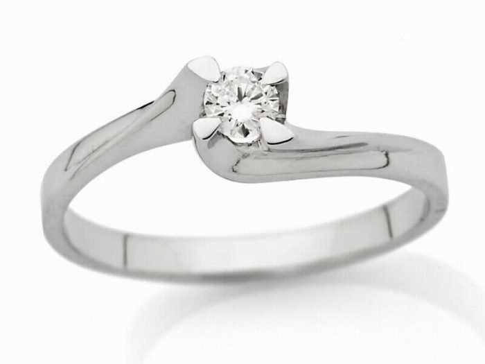  Ring in rodhium plated 18kt