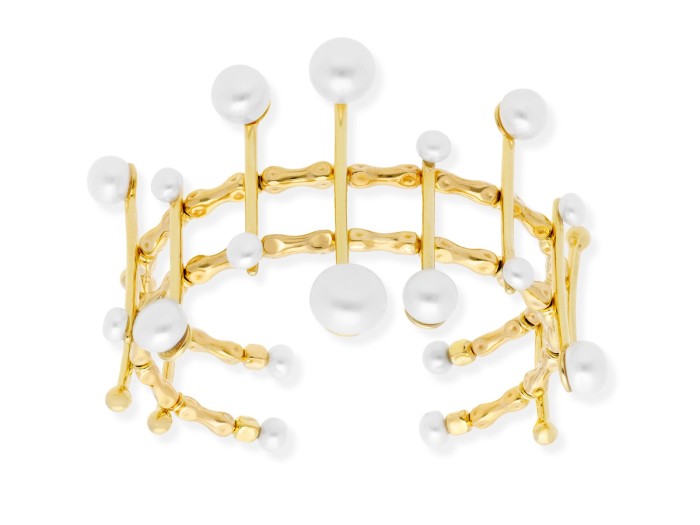 Brazalete de plata y perlas