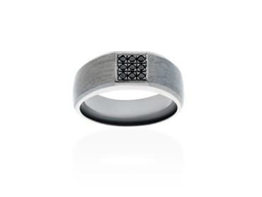 Anillo de plata con cuadrado de diamantes negros