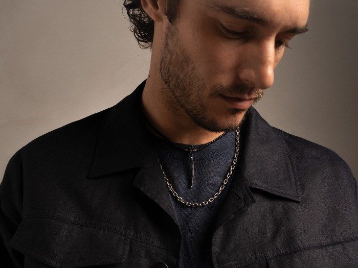 Collar eslabones de titanio y oro amarillo