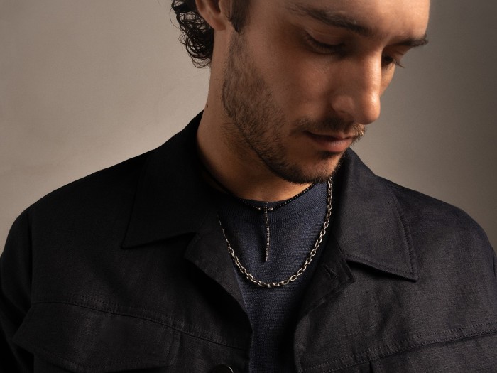 Collar eslabones de titanio y oro amarillo