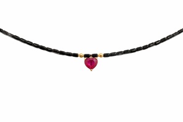 Gargantilla de Oro con piedra preciosa rubi corazón