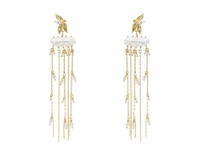 Long silver earrings with zirconia stones and pearls