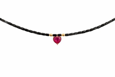 Gargantilla de Oro con piedra preciosa rubi corazón