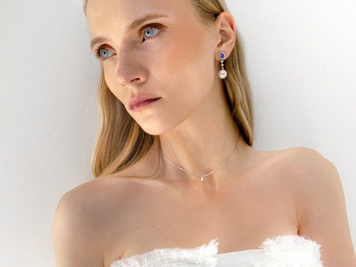 Pendiente desmontable de Oro con diamantes, tanzanita y perlas