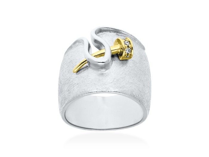 Anillo de plata. SILK