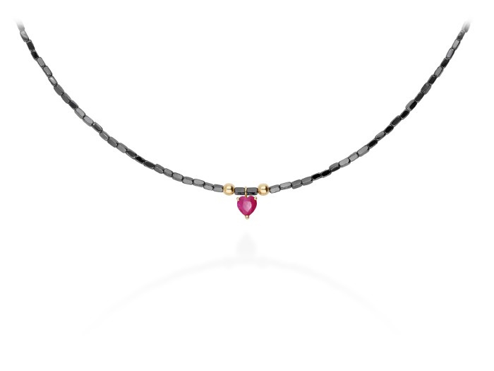 Gargantilla de Oro con piedra preciosa rubi corazón