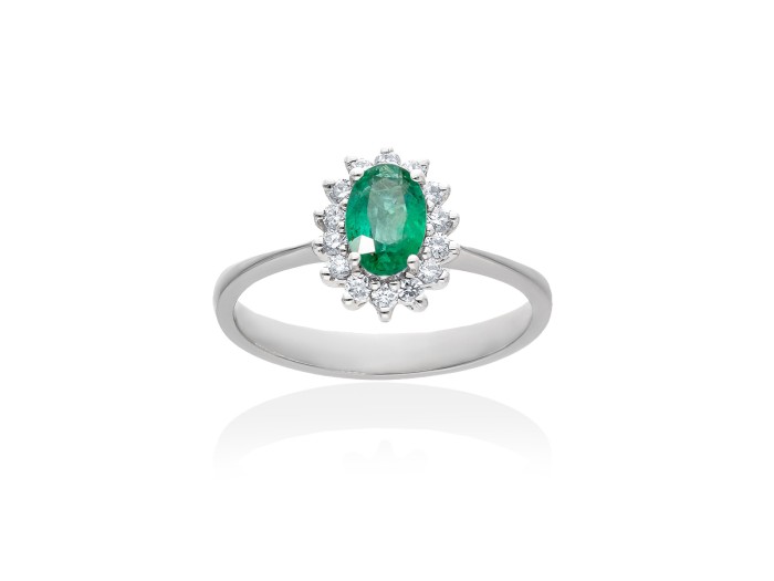 Anillo de Oro 18Kt y diamantes con piedra estilo Lady Di