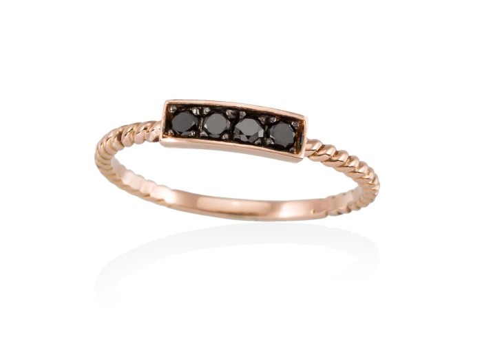 Anillo  en Oro 18Kt. y diamantes