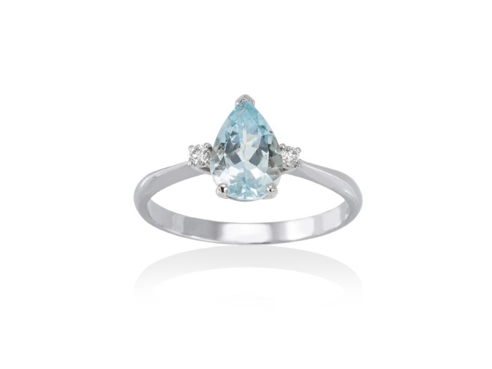 Anillo  en Oro 18Kt. y diamantes