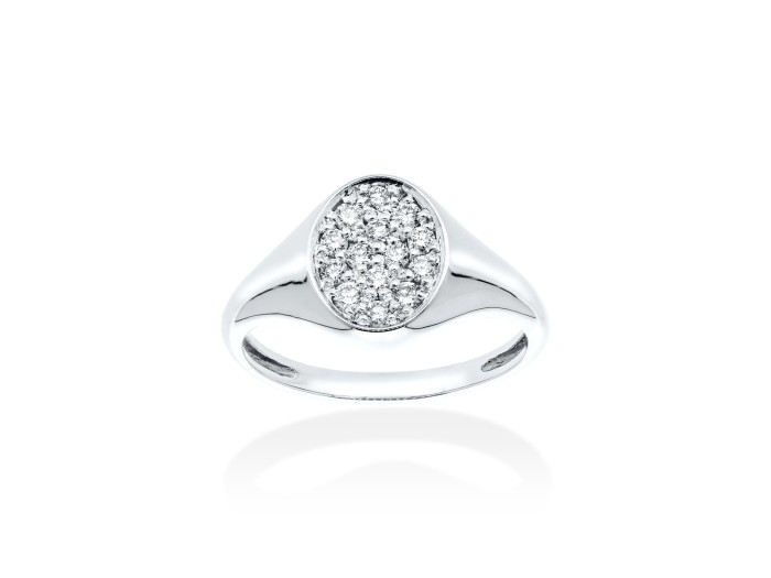 Anillo   en Oro amarillo 18Kt y diamantes