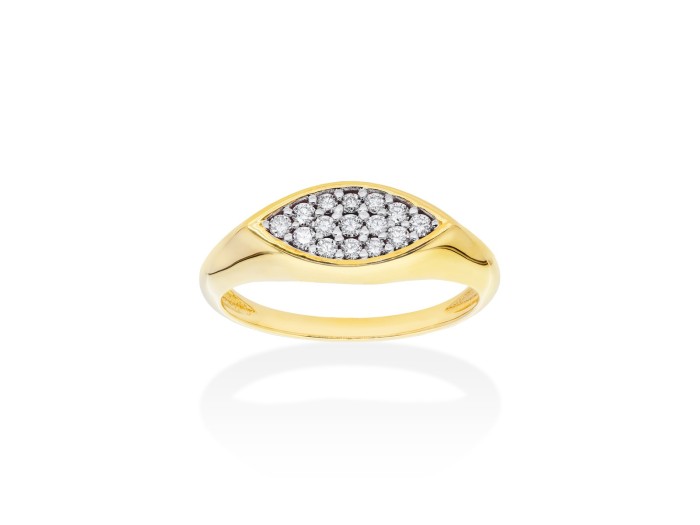 Anillo   en Oro amarillo 18Kt y diamantes