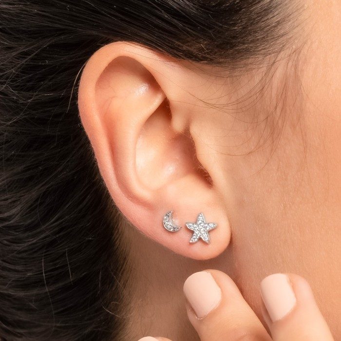 Piercing LUNA  in 18Kt yellow Gold and diamonds