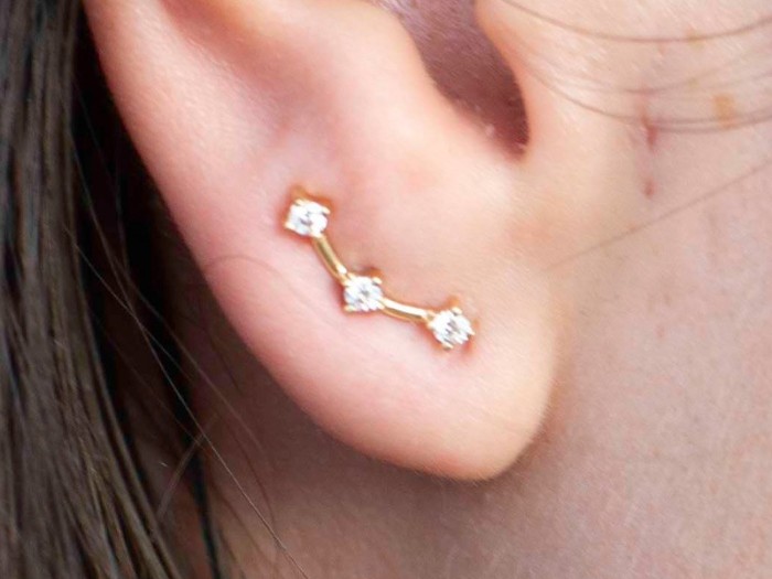Piercing   in 18kt yellow Gold and diamonds