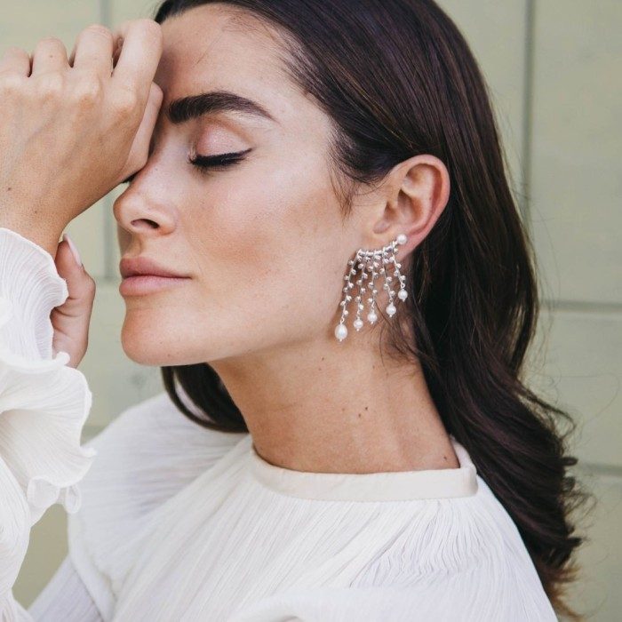 Pendientes de plata trepador largo con perlas