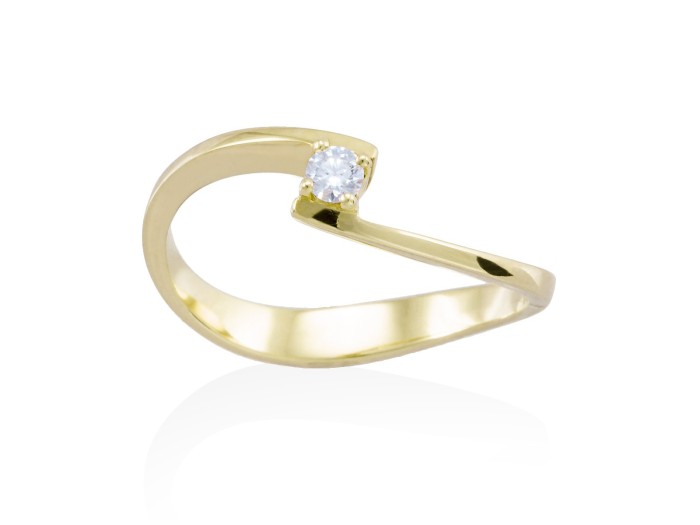 Anillo  en Oro 18Kt. y diamantes