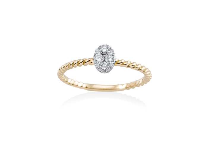 Anillo  en Oro 18Kt. y diamantes