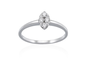 Anillo  en Oro 18Kt. y diamantes