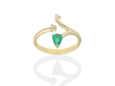 Anillo   en Oro amarillo 18Kt y diamantes