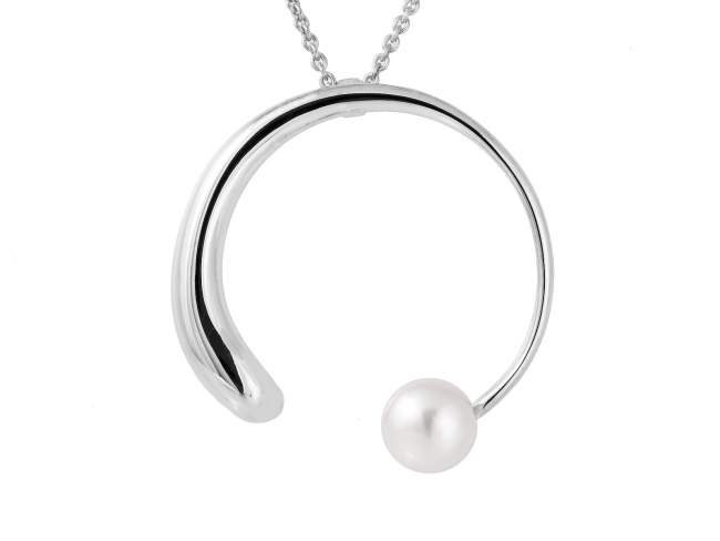 Pendant SIAM pearl in silver de Marina Garcia Joyas en plata Pendant in rhodium plated 925 sterling silver and freshwater cultured pearl. (size: 4,8 cm.)  (Chain is not included)
