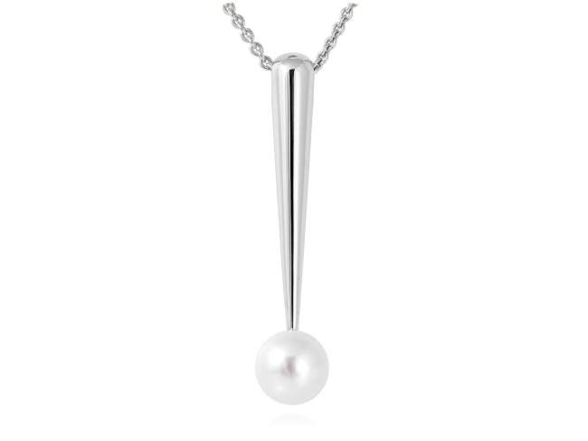 Necklace PHUKET pearl in silver de Marina Garcia Joyas en plata Necklace in rhodium plated 925 sterling silver and freshwater cultured pearl. (Length of necklace: 42+3 cm. Size of pendant: 5,5 cm.)