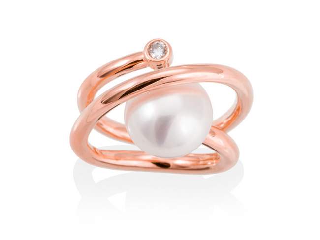 Ring WHAM pearl in rose silver de Marina Garcia Joyas en plata Ring in 18kt rose gold plated 925 sterling silver with white cubic zirconia and freshwater cultured pearl.  