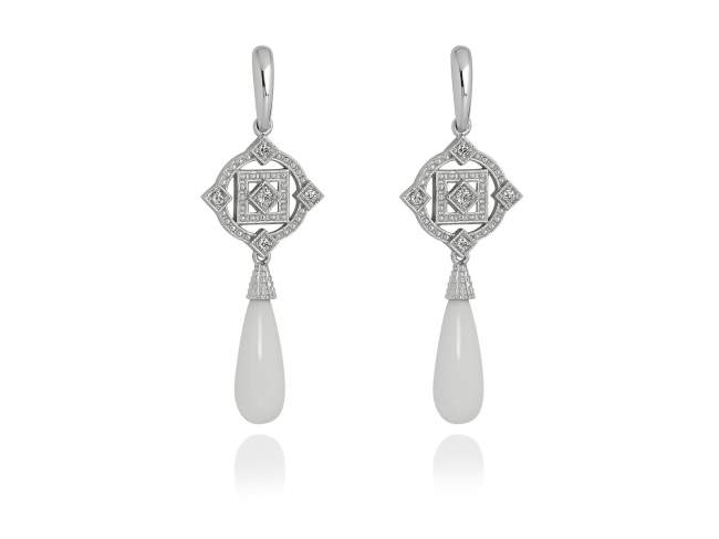 Earrings VALENTINA White in silver de Marina Garcia Joyas en plata Earrings in rhodium plated 925 sterling silver, white cubic zirconia and white agate. (length: 5,7 cm.)