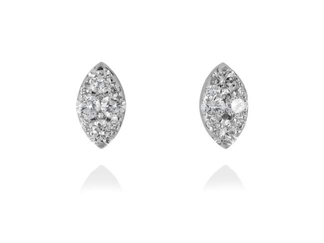 Earrings in 18kt. Gold and diamonds de Marina Garcia Joyas en plata Earrings in rodhium plated 18kt white gold with 20 diamonds carat total weight 0.45  (Color: Top Wesselton (G) Clarity: SI).