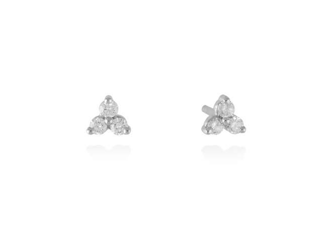 Earrings in 18kt. Gold and diamonds de Marina Garcia Joyas en plata Earrings in rodhium plated 18kt white gold with 6 diamonds carat total weight 0.15  (Color: Top Wesselton (G) Clarity: SI).