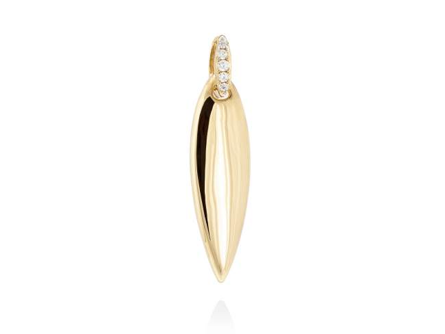 Pendant NAVETTE  in golden silver de Marina Garcia Joyas en plata Pendant in 18kt yellow gold plated 925 sterling silver and white cubic zirconia. (size: 4,9 cm.)  (Chain is not included)