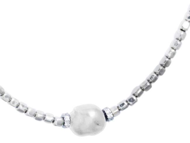 Necklace DONNA in silver de Marina Garcia Joyas en plata Necklace in rhodium plated 925 sterling silver, cubic zirconia and freshwater cultured pearl.(length: 45 cm.)