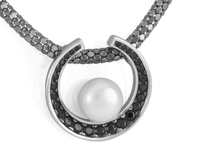 Pendant LEMAN PEARL in black Silver de Marina Garcia Joyas en plata Pendant in 925 sterling silver, cubic zirconia and freshwater cultured pearls (Chain is not included)