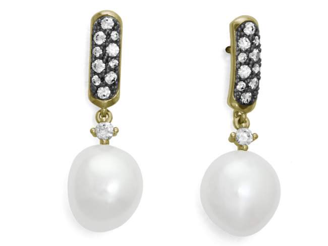 Earrings PAVE PEARL in silver de Marina Garcia Joyas en plata Earrings in 18kt yellow gold plated 925 sterling silver, freshwater cultured pearl and cubic zirconia