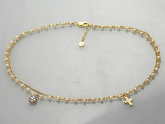 Gargantilla FIRST Perla en plata dorada de Marina Garcia Joyas en plata Gargantilla de plata de primera ley (925) chapada en oro amarillo de 18kt con circonita blanca y perlas cultivadas. (largo: 38+2 cm.)