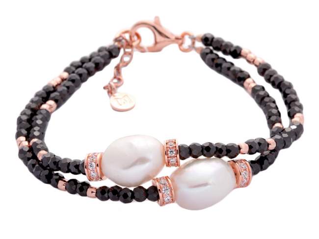 Bracelet ORION Pearl in rose silver de Marina Garcia Joyas en plata Bracelet in 18kt rose gold plated 925 sterling silver with white cubic zirconia, faceted black spinels and freshwater cultured pearls. (wrist size: 18,5+2 cm.)