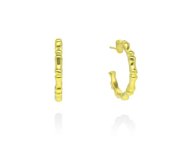 Hoop Earring Flow  in golden silver de Marina Garcia Joyas en plata Earrings in 18kt yellow gold plated 925 sterling silver. (external diameter: 2,3 cm.)