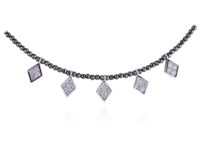 Necklace IRIS White in black silver de Marina Garcia Joyas en plata Necklace in rhodium plated 925 sterling silver with white cubic zirconia and faceted hematite.  (length: 42-45 cm.)