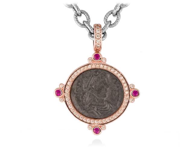 Pendant VECCHIO Fuchsia in rose silver de Marina Garcia Joyas en plata Pendant in 18kt rose gold and ruthenium plated 925 sterling silver, cognac cubic zirconia and synthetic fuchsia sapphire. (size: 4,2 cm.)  (Chain is not included)