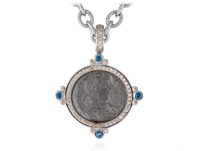 Pendant VECCHIO Blue in silver de Marina Garcia Joyas en plata Pendant in ruthenium and rhodium plated 925 sterling silver, cognac cubic zirconia and synthetic blue spinel. (size: 4,2 cm.)  (Chain is not included)