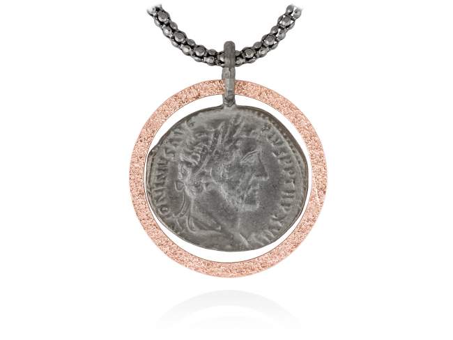 Pendant MITO  in rose silver de Marina Garcia Joyas en plata Pendant in 18kt rose gold and ruthenium plated 925 sterling silver. (size: 3 cm.)  (Chain is not included)