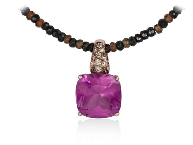 Pendant JAIPUR Fuchsia in black Silver de Marina Garcia Joyas en plata Pendant in 18kt rose gold plated 925 sterling silver with cognac cubic zirconia and synthetic ruby.   (Chain is not included)