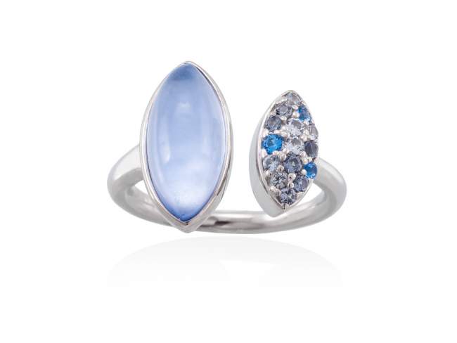 Ring HIDRA Blue in silver de Marina Garcia Joyas en plata Ring in rhodium plated 925 sterling silver, multicolor cubic zirconia, mother of pearl and synthetic blue saphire doublet.  