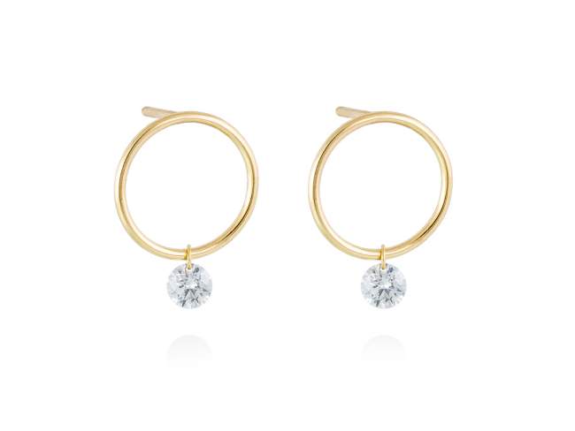 Earrings in 18kt. Gold and diamonds de Marina Garcia Joyas en plata Earrings in 18kt yellow gold with 2 diamonds carat total weight 0.20with a laser drill on bezel facet.