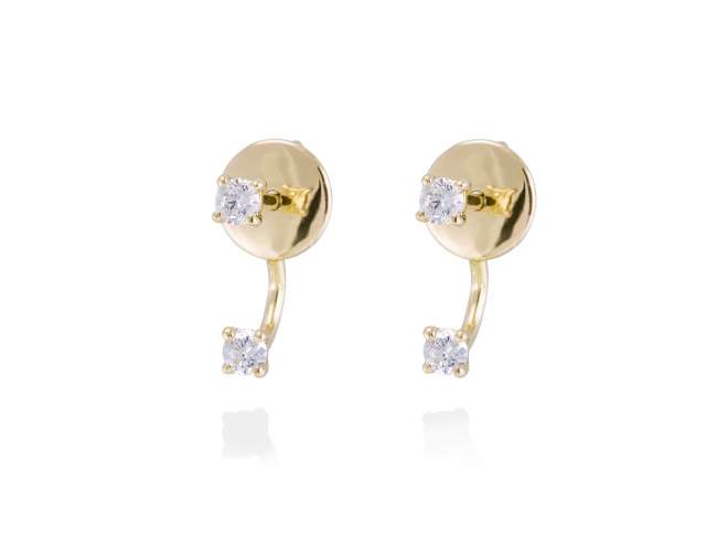 Earrings in 18kt. Gold and diamonds de Marina Garcia Joyas en plata Earrings in 18kt yellow gold with 4 diamonds carat total weight 0.25 (Color: Top Wesselton (G) Clarity: SI).