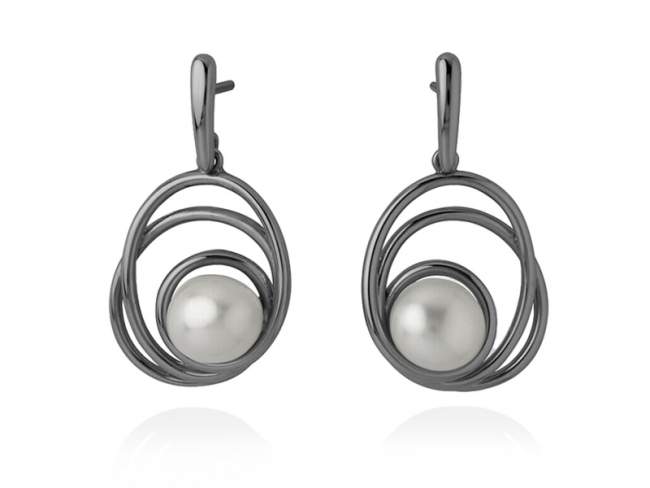 Earrings ATAME in black Silver de Marina Garcia Joyas en plata Earrings in ruthenium plated 925 sterling silver and freshwater cultured pearls