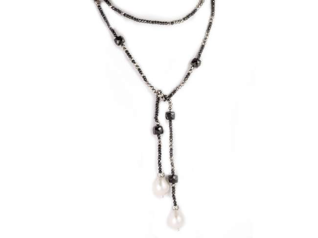 Gargantilla GABRIELLE en plata de Marina Garcia Joyas en plata Collar de plata de primera ley (925) con baño de rodio con espinela negra, pirita, circonita blanca y perlas cultivadas. (largo: 95 cm.)