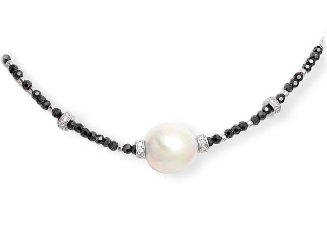 Necklace ORION Pearl in rose silver de Marina Garcia Joyas en plata Necklace in rhodium plated 925 sterling silver with white cubic zirconia, faceted black spinels and freshwater cultured pearls. (length: 42+3 cm.)