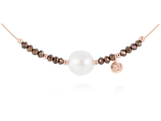 Necklace ZEN Brown in rose silver de Marina Garcia Joyas en plata Necklace in 18kt rose gold plated 925 sterling silver with faceted dark brown Strass glass and freshwater cultured pearl.  (length: 40 cm.)