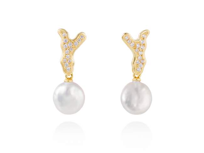 Earrings COIN White in golden silver de Marina Garcia Joyas en plata Earrings in 18kt yellow gold and ruthenium plated 925 sterling silver, white cubic zirconia and freshwater cultured pearls. (size: 3 cm.)