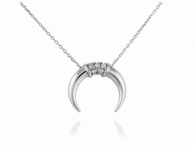 Necklace in 18kt. Gold and diamonds de Marina Garcia Joyas en plata Necklace in rodhium plated 18kt white gold with 5 diamonds carat total weight 0.04  (Color: Top Wesselton (G) Clarity: SI) (length: 40-42 cm.)